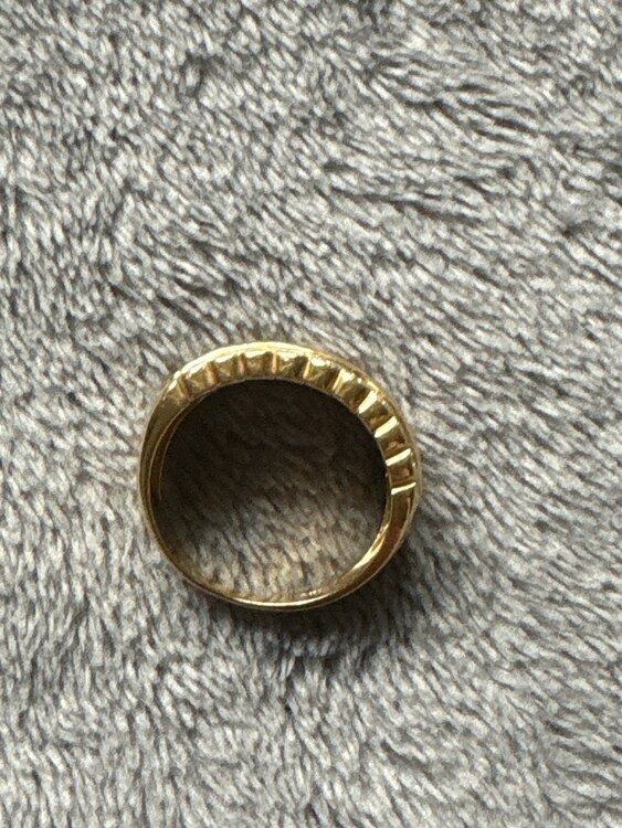 サファイアリング（金・貴金属）の商品画像 - 査定依頼日：2025年3月29日 - 最高査定価格：85,000円