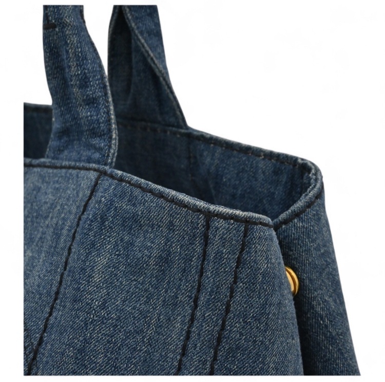 プラダ デニム カナパ トートバッグ ブルーゴールド（ブランドバッグ）の商品画像 - 査定依頼日：2025年8月23日 - 最高査定価格：50,000円