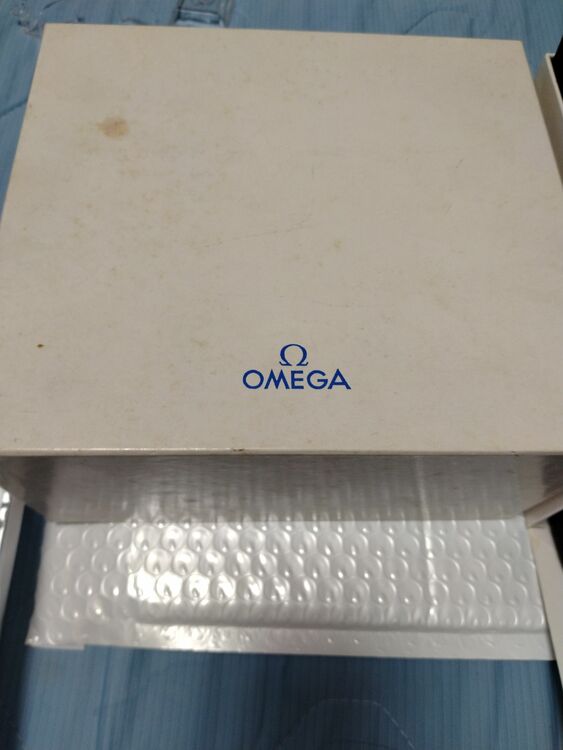 オメガスピードマスタートリプルカレンダー（高級時計）の商品画像 - 査定依頼日：2025年6月11日 - 最高査定価格：260,000円