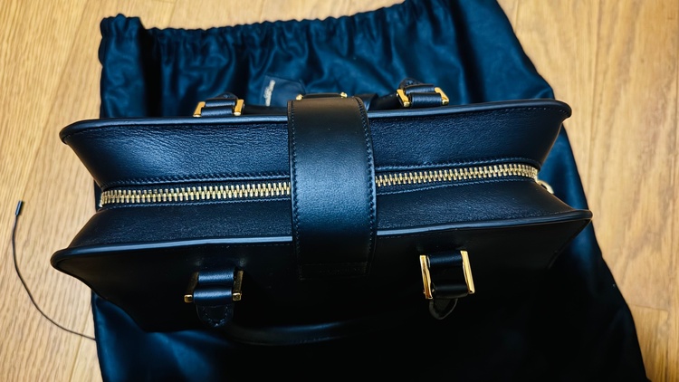 ベイビーカバス（ブランドバッグ）の商品画像 - 査定依頼日：2025年12月23日 - 最高査定価格：130,000円