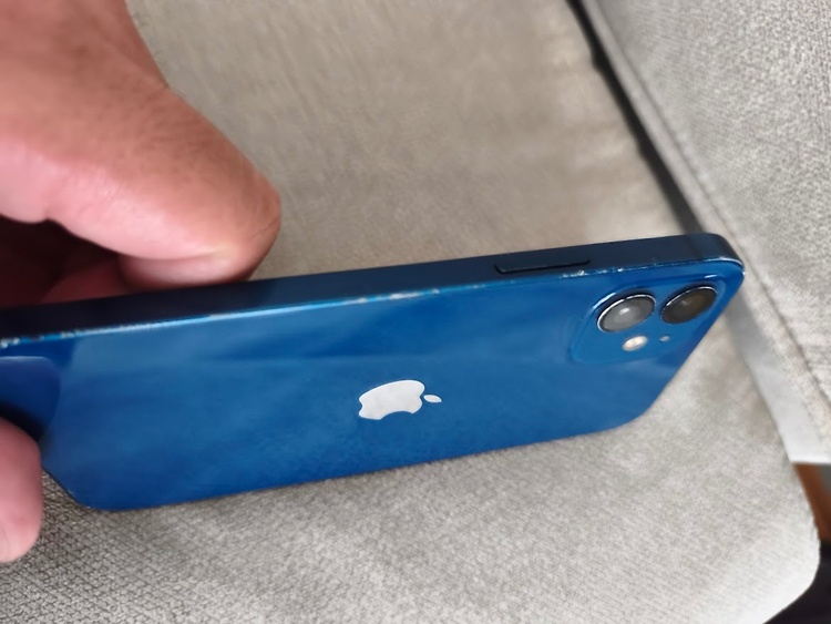 iPhone iPhone 12 128GB SIMフリー（スマホ）の商品画像 - 査定依頼日：2026年7月1日 - 最高査定価格：24,500円