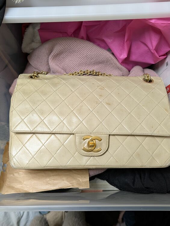 クラッシックダブルフラップバッグ（古着・ファッション）の商品画像 - 査定依頼日：2025年11月27日 - 最高査定価格：150,000円