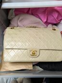 クラッシックダブルフラップバッグ（古着・ファッション）の商品画像 - 査定依頼日：2025年11月27日 - 最高査定価格：150,000円