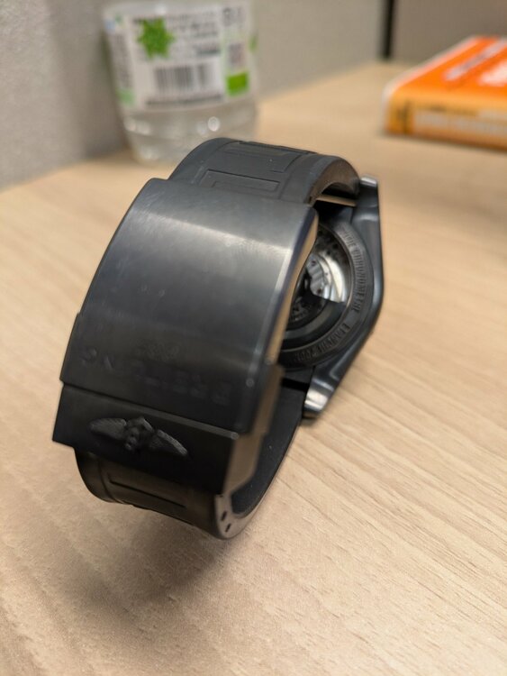 ブライトリング クロノマット ブラックすち（高級時計）の商品画像 - 査定依頼日：2026年4月22日 - 最高査定価格：480,000円