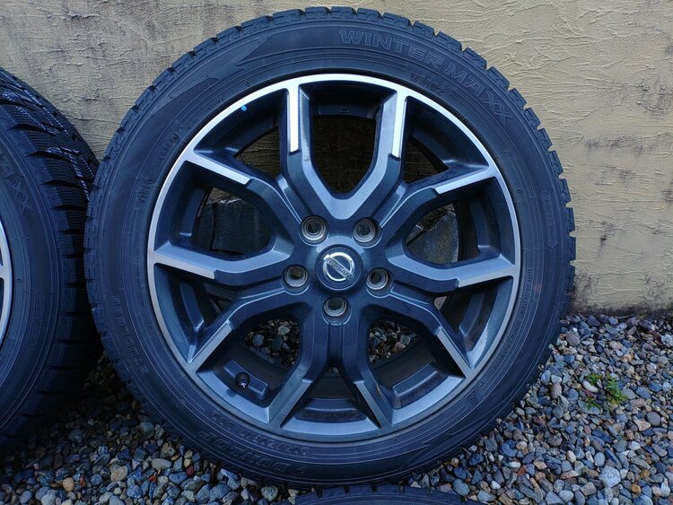 ホイールタイヤ（カー用品）の商品画像 - 査定依頼日：2026年1月22日 - 最高査定価格：8,000円