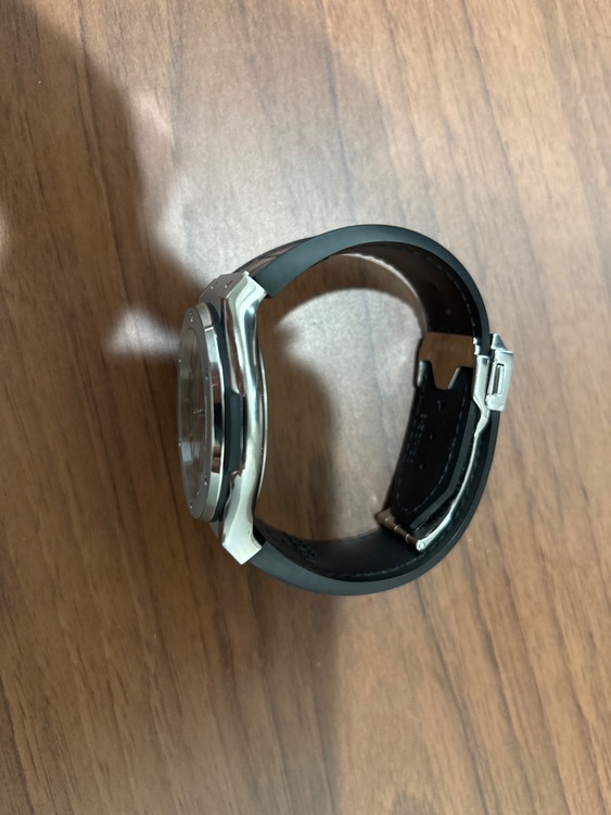 ウブロ クラシックフュージョン （高級時計）の商品画像 - 査定依頼日：2025年6月29日 - 最高査定価格：550,000円