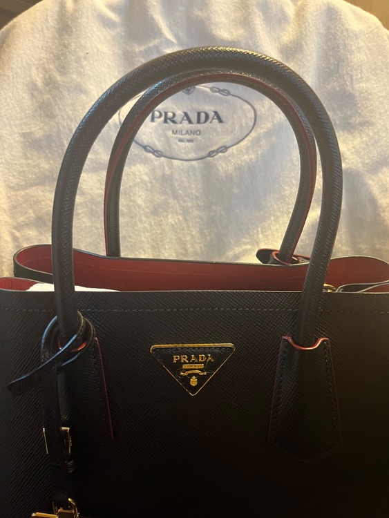プラダ  （ブランドバッグ）の商品画像 - 査定依頼日：2025年8月25日 - 最高査定価格：150,000円