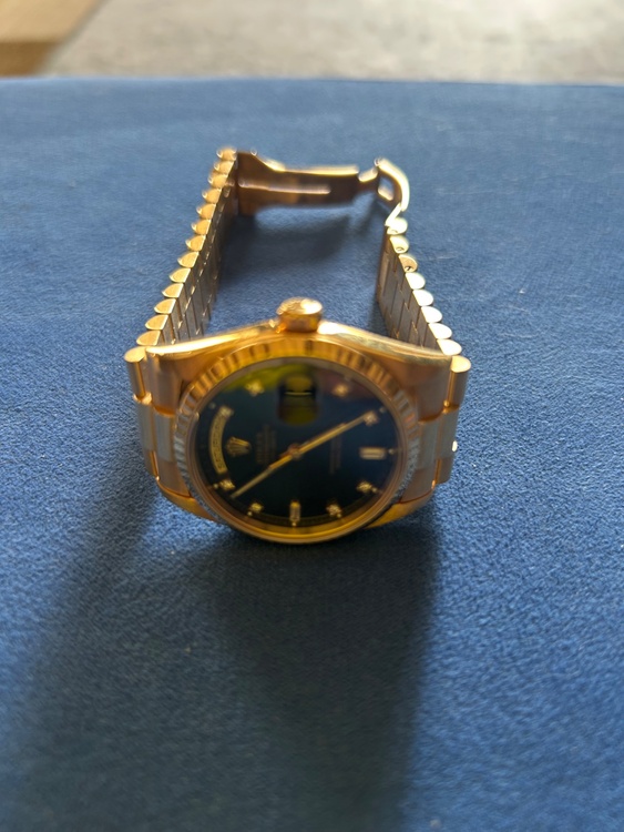 ディディト　ブラックフェイス　テンポイントダイヤ（高級時計）の商品画像 - 査定依頼日：2026年3月8日 - 最高査定価格：3,350,000円