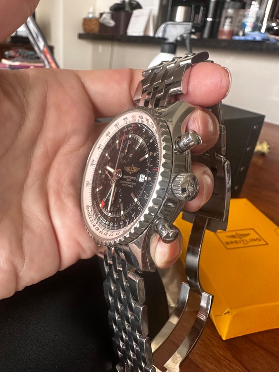 ブライトリング ナビタイマー （高級時計）の商品画像 - 査定依頼日：2025年9月10日 - 最高査定価格：550,000円