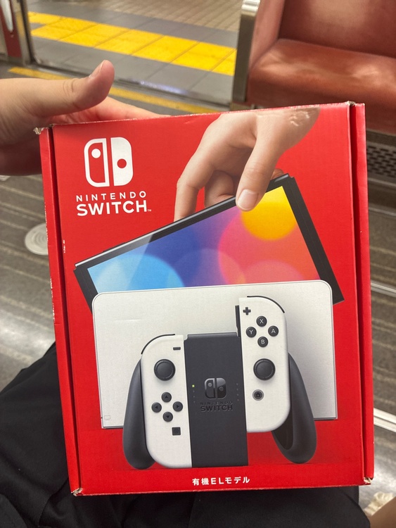 Switch 有機el（ゲーム機本体・ゲームソフト）の商品画像 - 査定依頼日：2026年8月3日 - 最高査定価格：20,000円