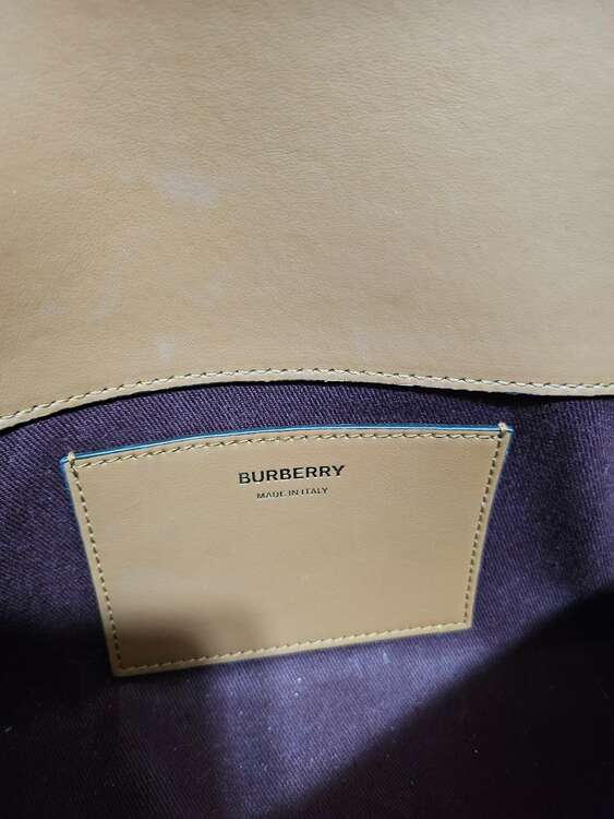 その他 バーバリー （ブランドバッグ）の商品画像 - 査定依頼日：2025年4月29日 - 最高査定価格：60,000円