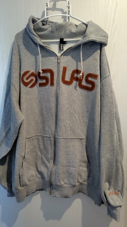 SILASパーカー（古着・ファッション）の商品画像 - 査定依頼日：2026年10月8日 - 最高査定価格：100,000円