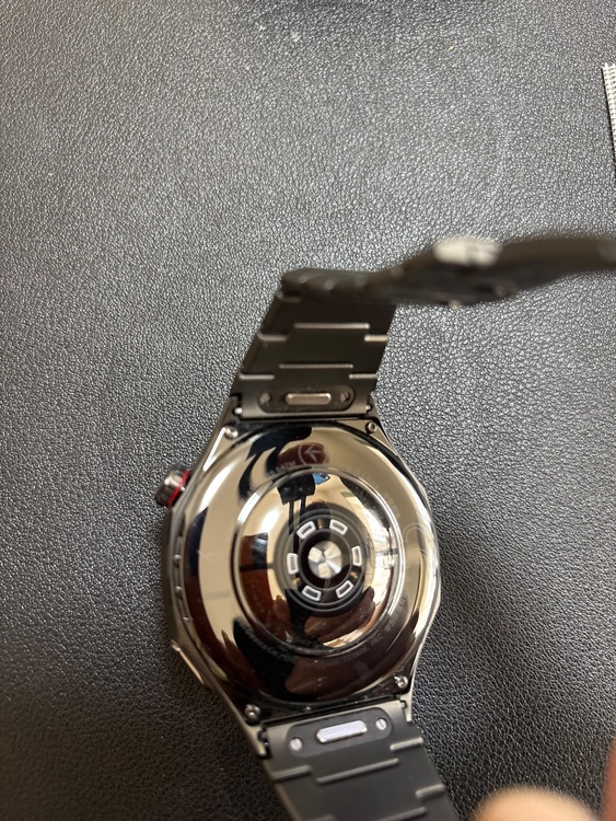 HUAWEI WATCHGT6Pro（金・貴金属）の商品画像 - 査定依頼日：2026年8月23日 - 最高査定価格：21,000円