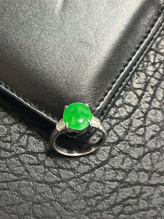 pt900翡翠リング（宝石）の商品画像 - 査定依頼日：2024年1月31日 - 最高査定価格：100,000円