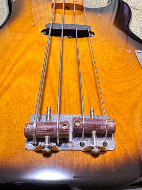 American Vintage II 1954 Precision Bass®（ピアノ・楽器・PA機材）の商品画像 - 査定依頼日：2025年10月14日 - 最高査定価格：173,000円