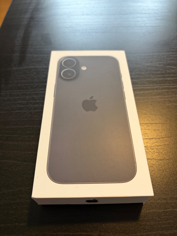 iPhone 17 256GB Softbank（スマホ）の商品画像 - 査定依頼日：2026年2月7日 - 最高査定価格：108,000円