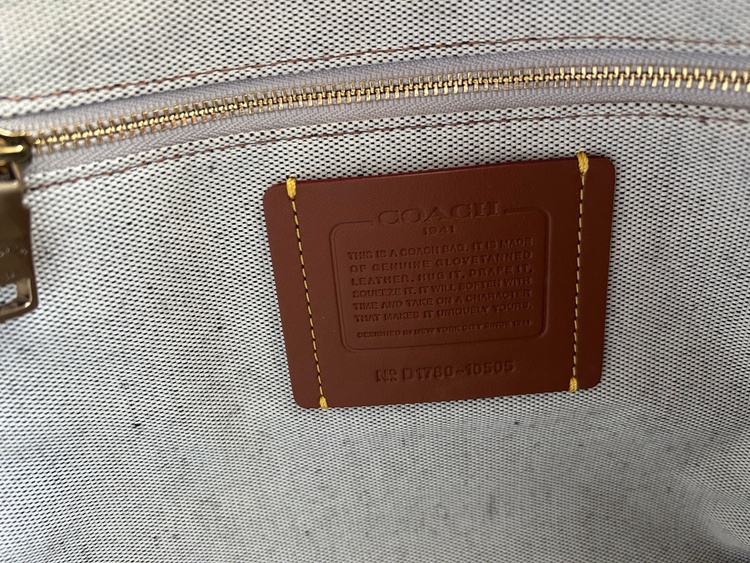 COACH  グラブタン レザー ダコタ サッチェル  （ブランドバッグ）の商品画像 - 査定依頼日：2026年3月1日 - 最高査定価格：20,000円