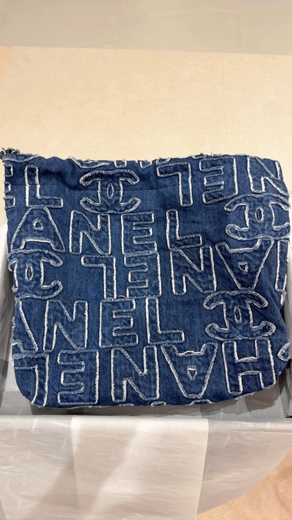 CHANEL22スモール（ブランドバッグ）の商品画像 - 査定依頼日：2026年8月6日 - 最高査定価格：100,000円