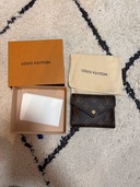 ヴィトン　財布（ブランド財布・小物）の商品画像 - 査定依頼日：2025年7月19日 - 最高査定価格：25,000円