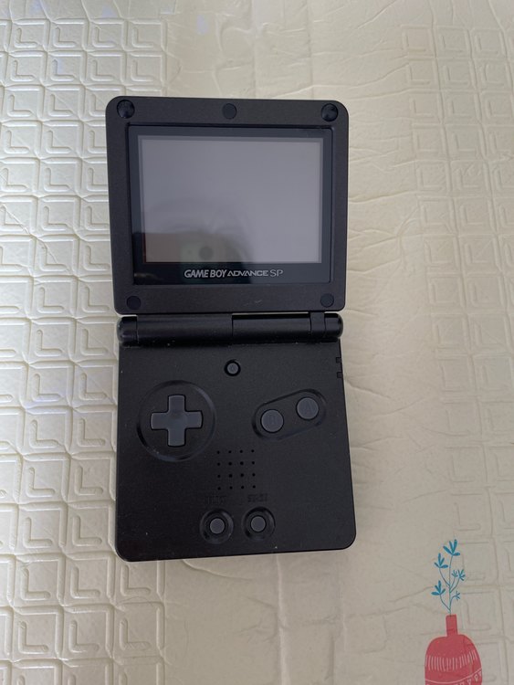 ゲームボーイアドバンスSP XJF10981244（ゲーム機本体・ゲームソフト）の商品画像 - 査定依頼日：2023年1月30日 - 最高査定価格：5,000円