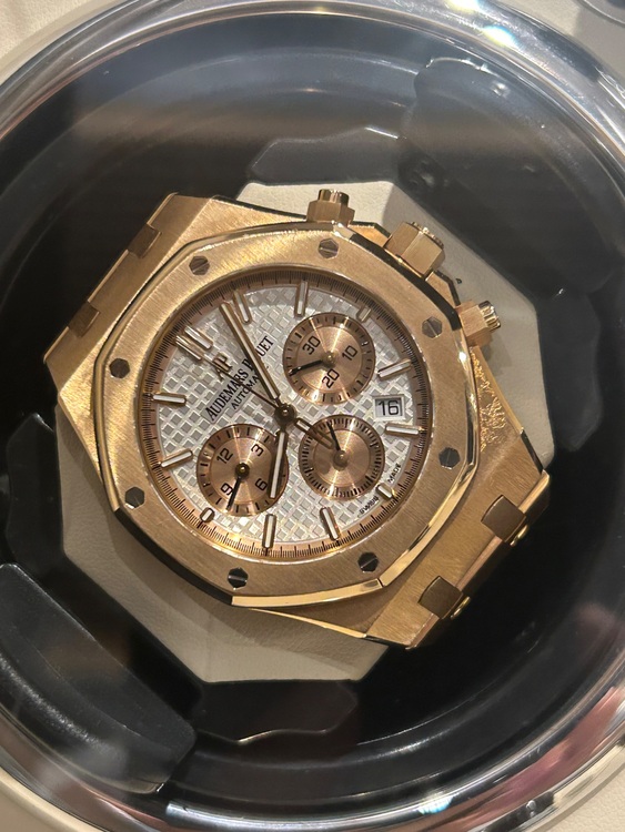 オーデマピゲ ロイヤルオーク （高級時計）の商品画像 - 査定依頼日：2025年9月29日 - 最高査定価格：9,200,000円