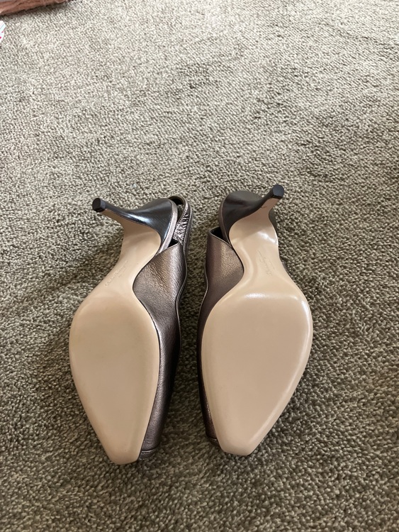 フェラガモ  （ブランドバッグ）の商品画像 - 査定依頼日：2025年6月15日 - 最高査定価格：3,500円