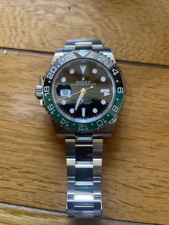 ロレックス GMTマスター （高級時計）の商品画像 - 査定依頼日：2025年8月26日 - 最高査定価格：2,470,000円