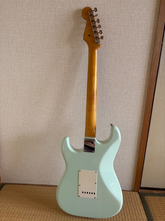 stratocaster（ピアノ・楽器・PA機材）の商品画像 - 査定依頼日：2026年4月6日 - 最高査定価格：150,000円