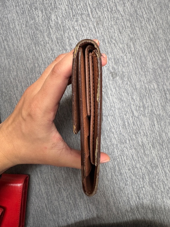 ルイヴィトン　モノグラム ポルトトレゾール・インターナショナル 3つ折り財布（ブランドバッグ）の商品画像 - 査定依頼日：2026年1月30日 - 最高査定価格：20,000円