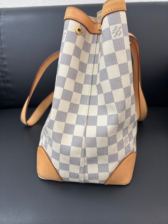 アズール　ハムステッドMM（ブランドバッグ）の商品画像 - 査定依頼日：2025年5月11日 - 最高査定価格：120,000円