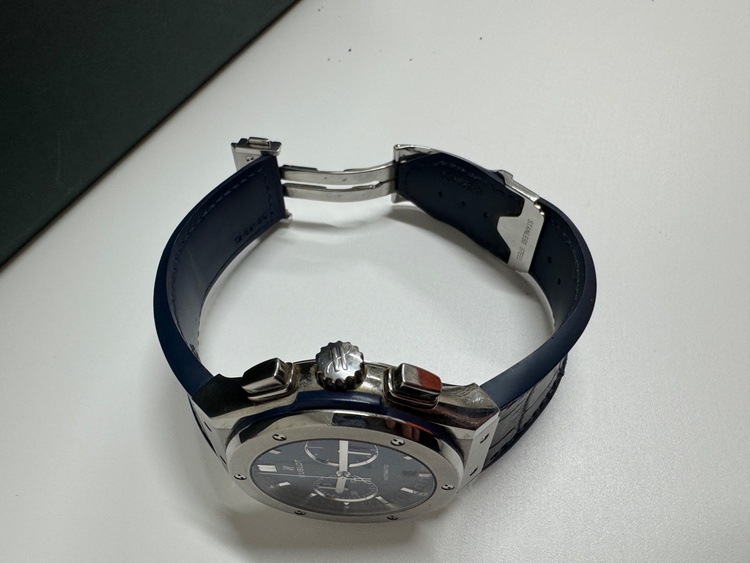 ウブロ クラシックフュージョン 521.NX.7170.LR（高級時計）の商品画像 - 査定依頼日：2026年3月26日 - 最高査定価格：730,000円