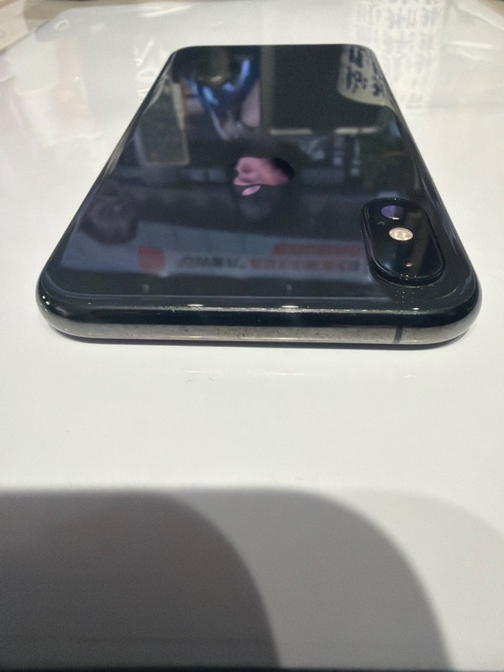 iPhoneXS 256GB docomo（スマホ）の商品画像 - 査定依頼日：2026年5月6日 - 最高査定価格：16,000円