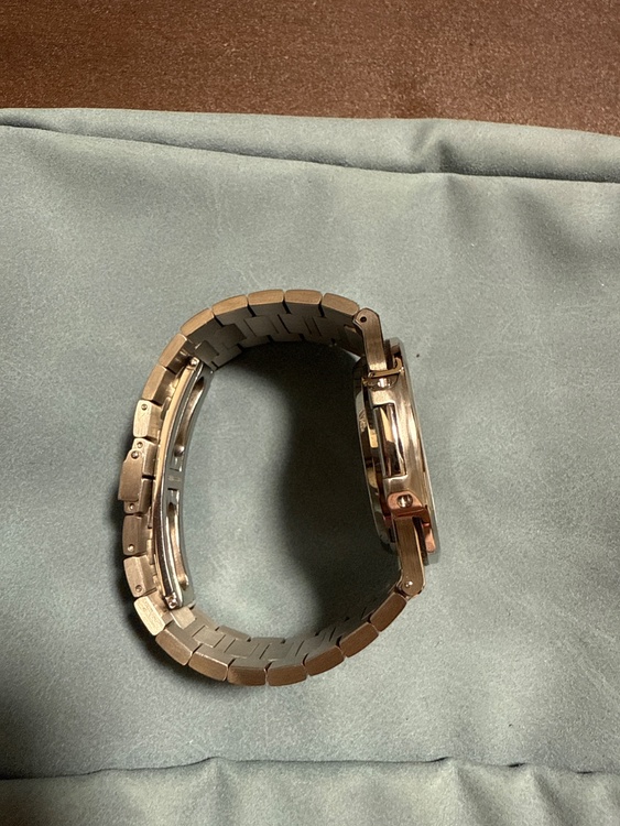 パテックフィリップ ノーチラス （高級時計）の商品画像 - 査定依頼日：2025年12月24日 - 最高査定価格：16,000,000円