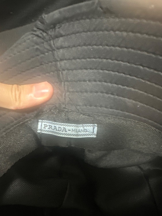 プラダ  （ブランドバッグ）の商品画像 - 査定依頼日：2025年8月21日 - 最高査定価格：30,000円