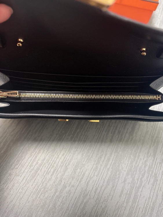 コンスタンストゥーゴー ノワール ゴールド金具（ブランドバッグ）の商品画像 - 査定依頼日：2025年12月6日 - 最高査定価格：1,030,000円