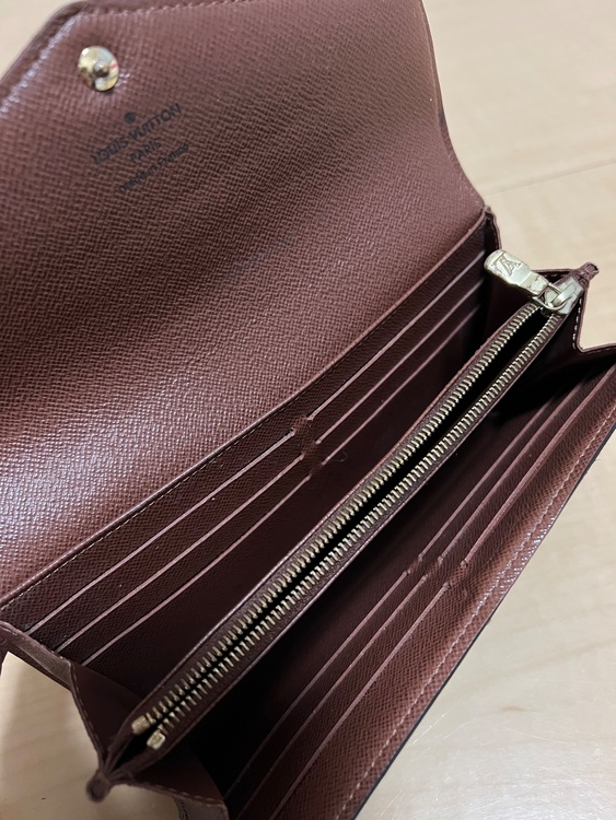 ポルトフォイユ サラ（ブランド財布・小物）の商品画像 - 査定依頼日：2025年12月16日 - 最高査定価格：15,000円