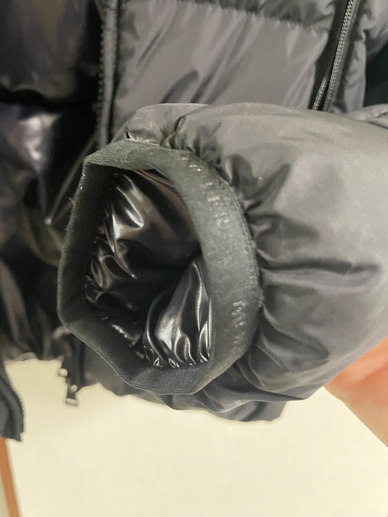 モンクラー（古着・ファッション）の商品画像 - 査定依頼日：2025年11月17日 - 最高査定価格：44,500円