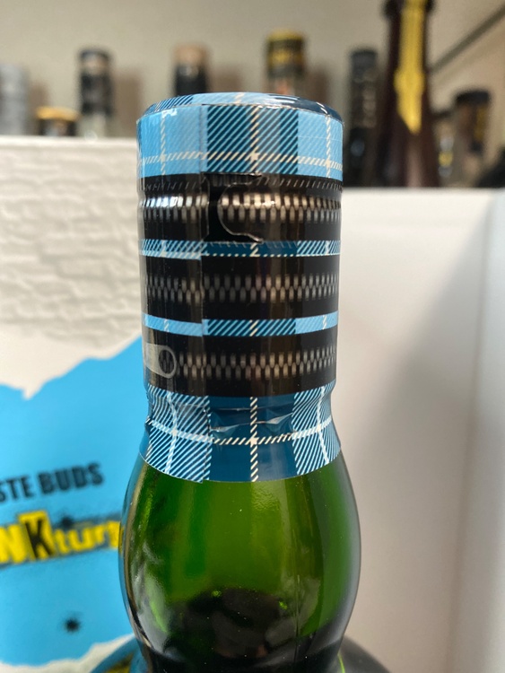 ウイスキー アードベッグ （お酒）の商品画像 - 査定依頼日：2026年1月18日 - 最高査定価格：12,000円