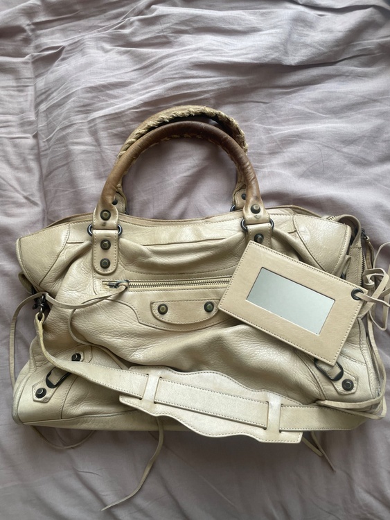 シティバッグ（ブランドバッグ）の商品画像 - 査定依頼日：2026年3月12日 - 最高査定価格：55,000円