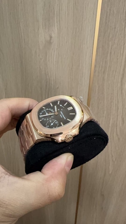 ノーチラス（高級時計）の商品画像 - 査定依頼日：2025年9月15日 - 最高査定価格：31,500,000円