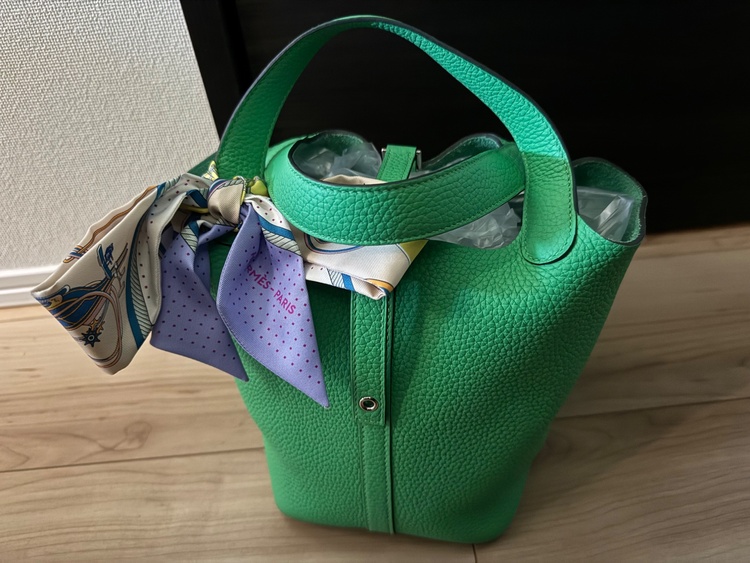 ピコタンロックpm（ブランドバッグ）の商品画像 - 査定依頼日：2026年1月24日 - 最高査定価格：410,000円