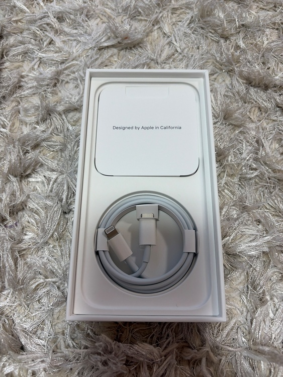 iPhone iPhone 13 128GB Softbank（スマホ）の商品画像 - 査定依頼日：2026年7月22日 - 最高査定価格：34,000円