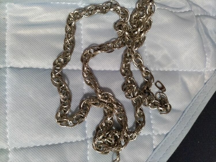 ネックレス、ブレスレット、ジッポライター（金・貴金属）の商品画像 - 査定依頼日：2025年7月14日 - 最高査定価格：12,000円