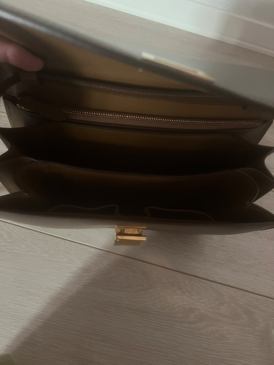 セリーヌクラッシュボックス（ブランドバッグ）の商品画像 - 査定依頼日：2025年9月27日 - 最高査定価格：170,000円