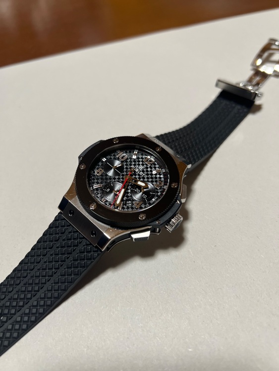 ウブロ ビックバン （高級時計）の商品画像 - 査定依頼日：2025年6月28日 - 最高査定価格：700,000円