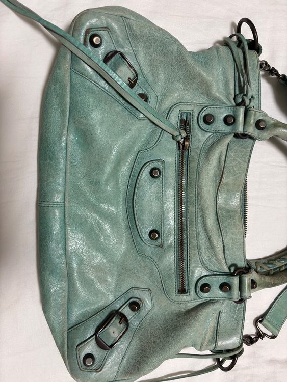 バレンシアガ  （ブランドバッグ）の商品画像 - 査定依頼日：2025年10月31日 - 最高査定価格：50,000円