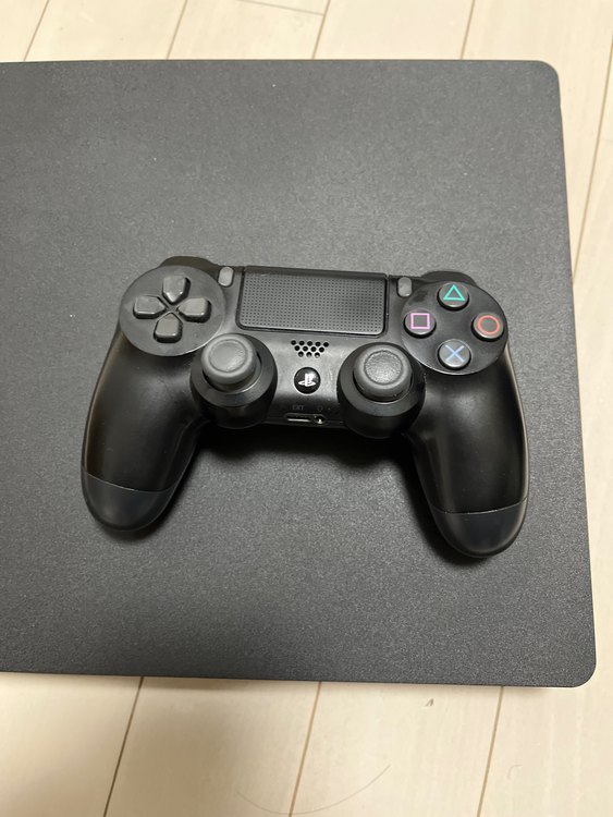 PlayStation4 CUH2100B（ゲーム機本体・ゲームソフト）の商品画像 - 査定依頼日：2023年3月20日 - 最高査定価格：6,000円