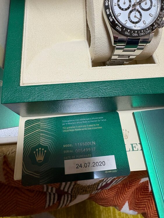 ロレックス デイトナ 116500LNホワイトもじば（高級時計）の商品画像 - 査定依頼日：2025年5月21日 - 最高査定価格：4,550,000円