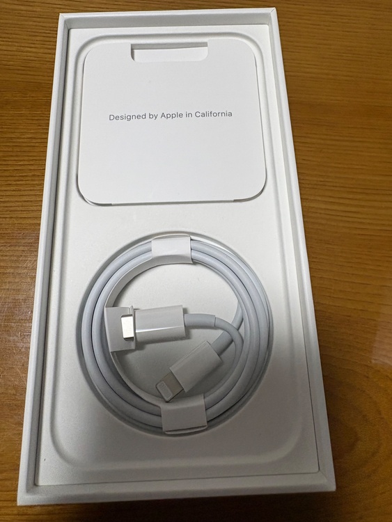 iPhone 13 128GB SIMフリー（スマホ）の商品画像 - 査定依頼日：2026年3月31日 - 最高査定価格：36,000円