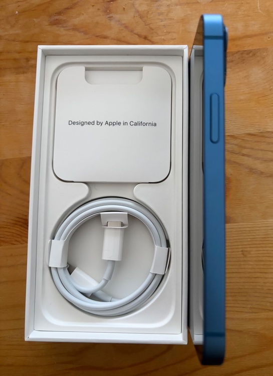 iPhone13 mini（スマホ）の商品画像 - 査定依頼日：2026年2月21日 - 最高査定価格：33,000円